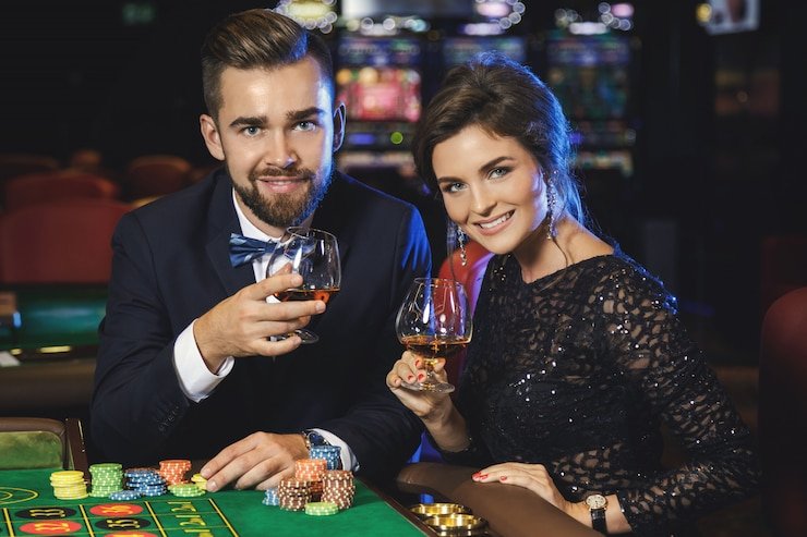 Meja Texas Hold'em Bonus di platform raja buaya dengan dealer langsung dan tampilan kartu komunitas